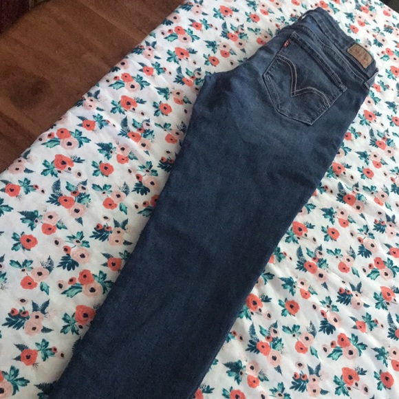 Women’s levi’s size 7M - Picture 2 of 4